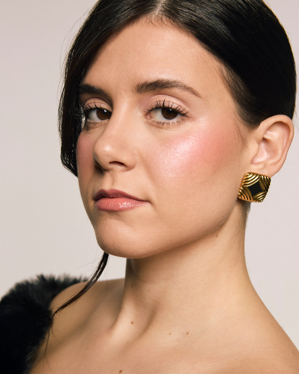 Σκουλαρίκια Noir